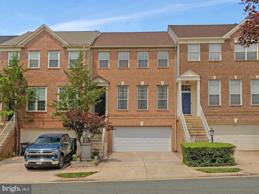 20931 Trinity Square, Sterling, VA 20165 - photo 1