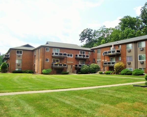 22 Tanager Rd unit 2201, Monroe, NY 10950 - photo 1