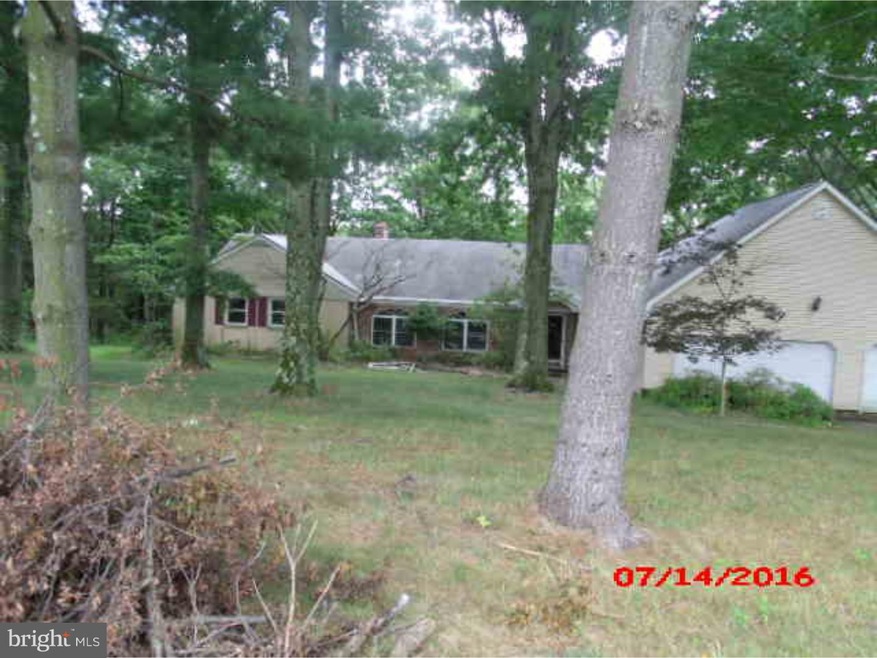 406 Pennington Titusville Rd, Titusville, NJ 08560 - photo 1