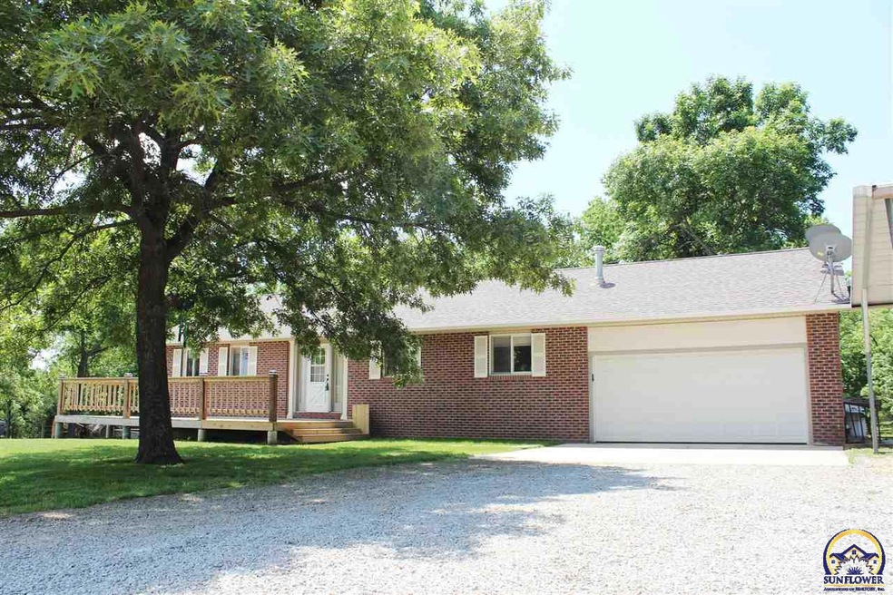 16212 134th Rd, Hoyt, KS 66440 - photo 1