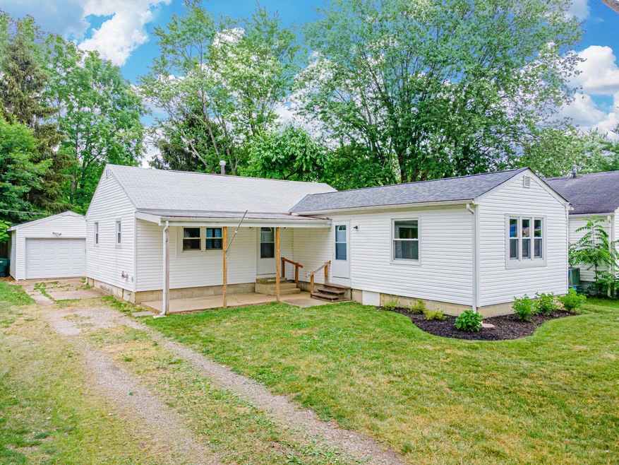 6036 Astor Ave, Columbus, OH 43232 001