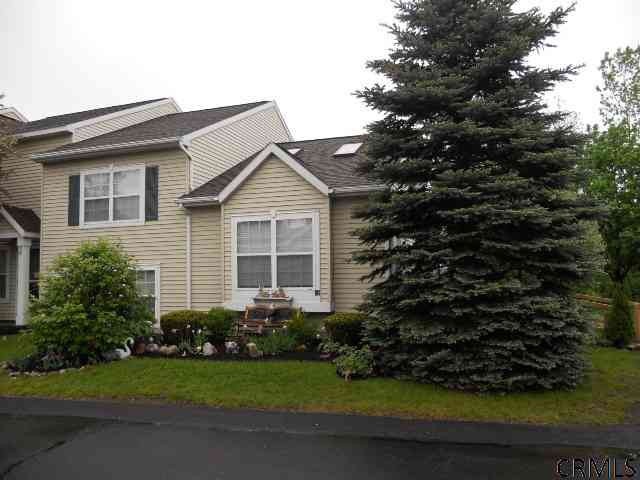 18 Hilltop Ct, Troy, NY 12182 - photo 1