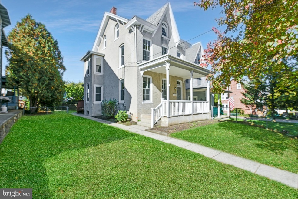 214 Stuart Ave, Downingtown, PA 19335 - photo 1