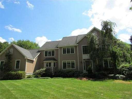 9B Blackthorn Rd, Shrewsbury, MA 01545 - photo 1