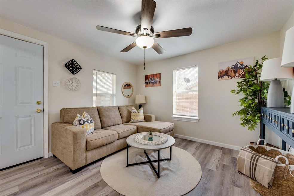 1311 Hanover St, Weatherford, TX 76086 - photo 1