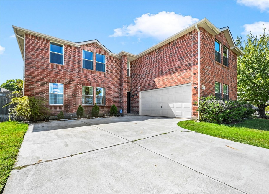 917 Sanden Blvd, Wylie, TX 75098 - photo 1