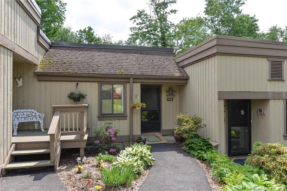 928 Heritage Village unit B, Southbury, CT 06488 - photo 1