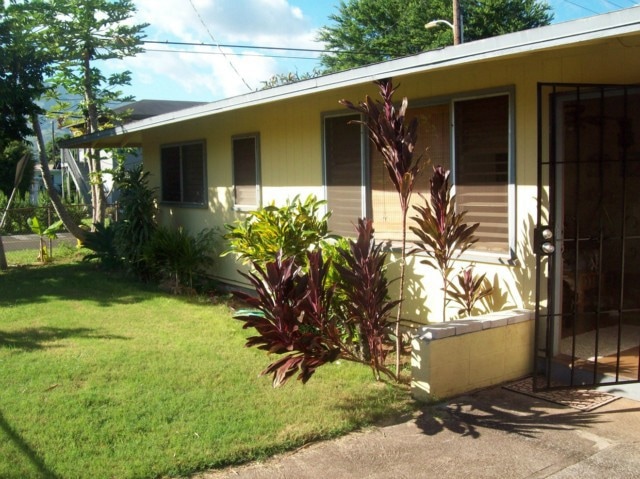 Front yard by the corner of Kahaone Loop and Kiapo