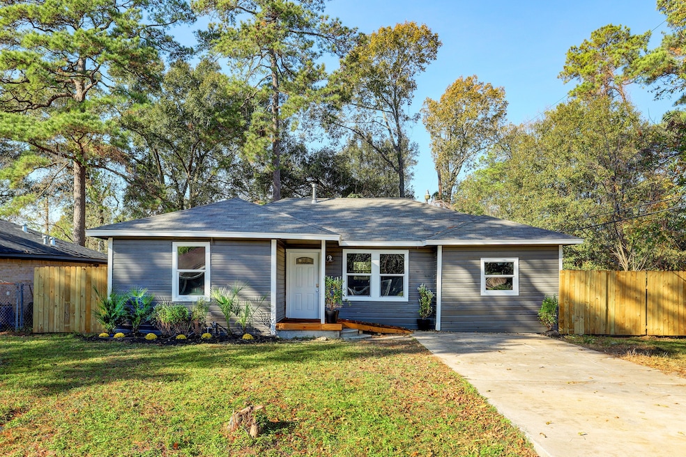 6235 Rolland St, Houston, TX 77091 - photo 1