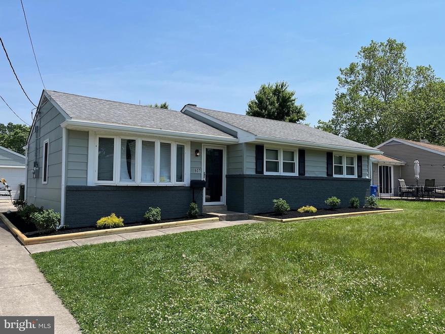 607 Devonshire Dr, Sewell, NJ 08080 - photo 1