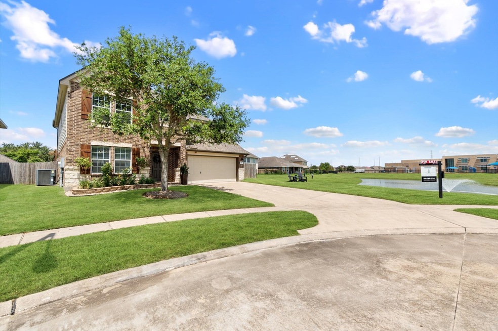 4717 High Creek Ct, Alvin, TX 77511 - photo 1