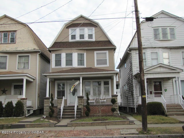 556 Carey Ave, Wilkes Barre, PA 18702 - photo 1