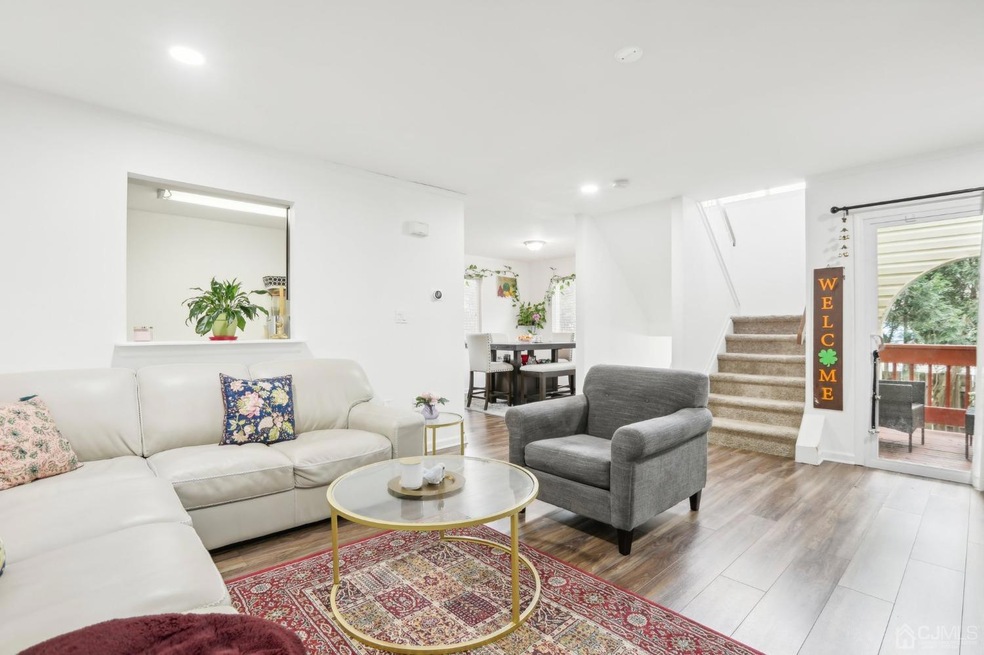 1067 Rahway Ave unit 10, Avenel, NJ 07001 - photo 1