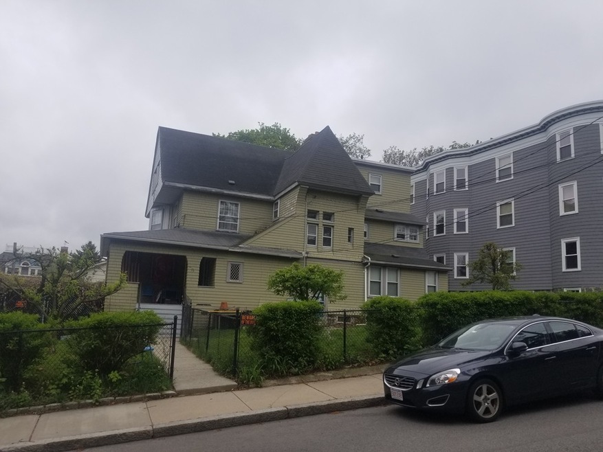 79 Beaumont St, Dorchester Center, MA 02124 - photo 1