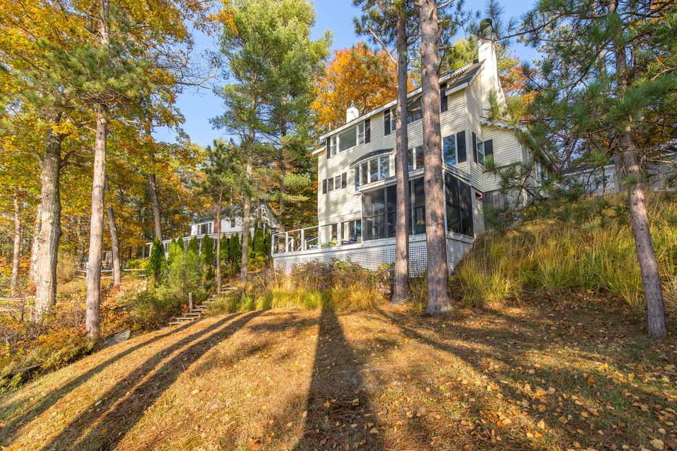 12 Steamboat Landing Exteriors-10