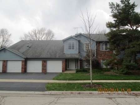 1741 Chesapeake Ln unit 3, Schaumburg, IL 60193 - photo 1