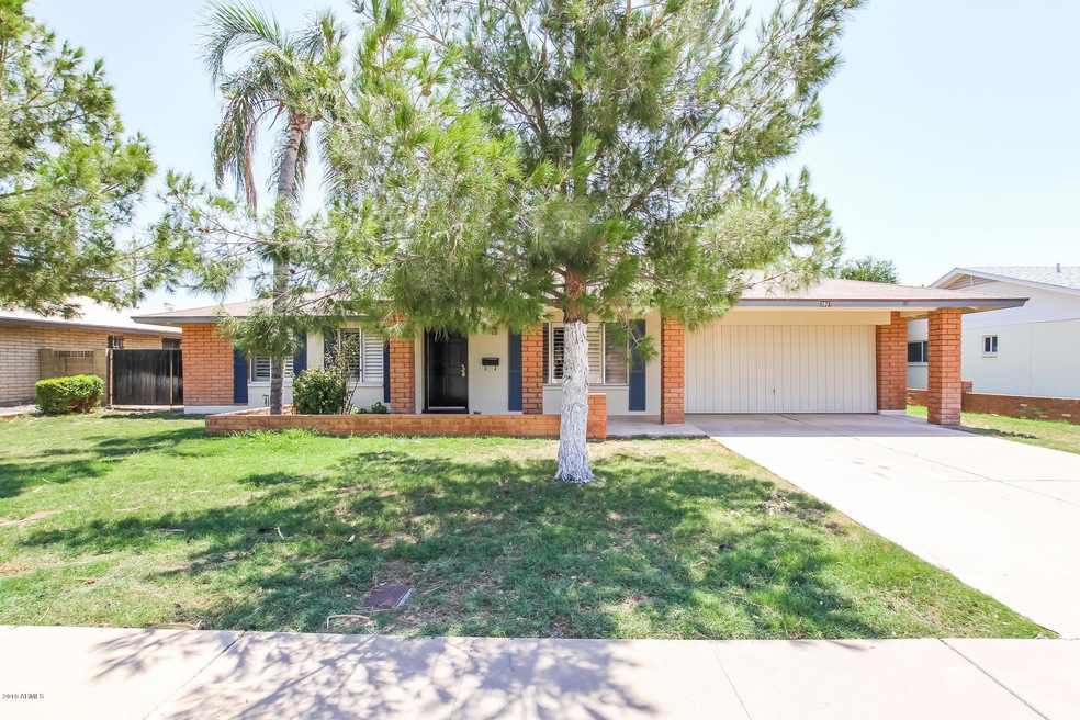 3907 W Davidson Ln, Phoenix, AZ 85051 - photo 1