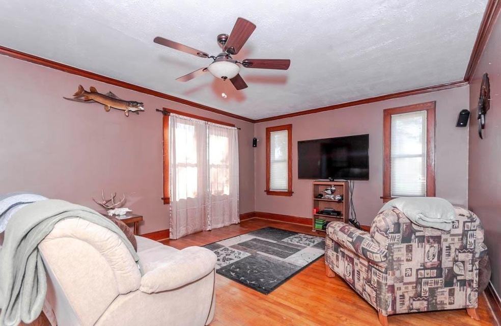 1501 11th St, Menominee, MI 49858 - photo 1