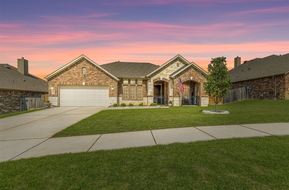6018 Kittian Bay Court In The Gated Section Of Water Crest On Lake Conroe