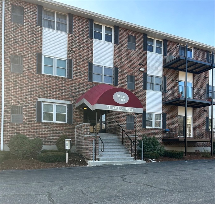 13 Dallas Dr unit 310, Dracut, MA 01826 - photo 1