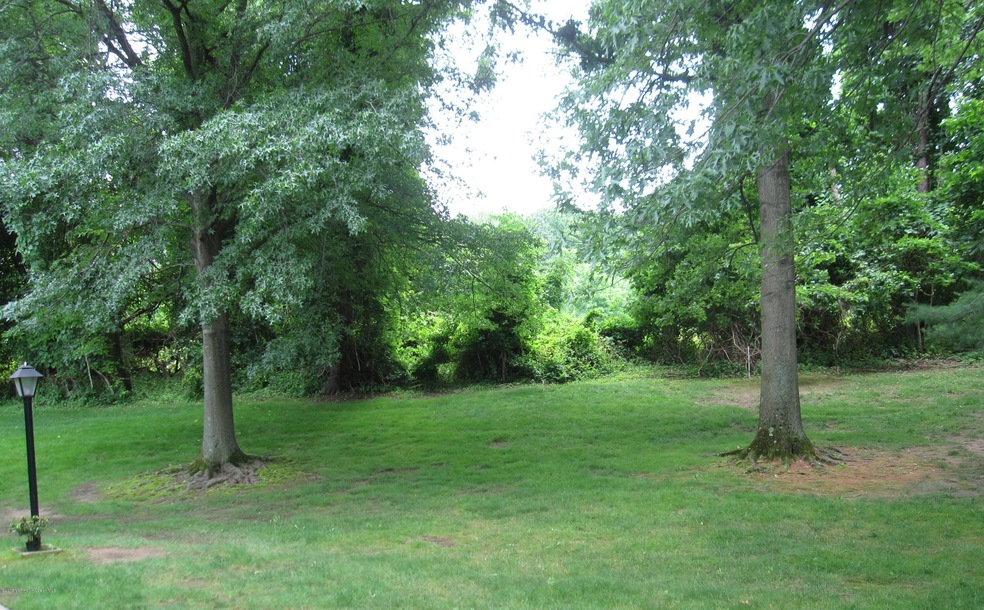 19 Snowberry Ct unit 299, Red Bank, NJ 07701 - photo 1