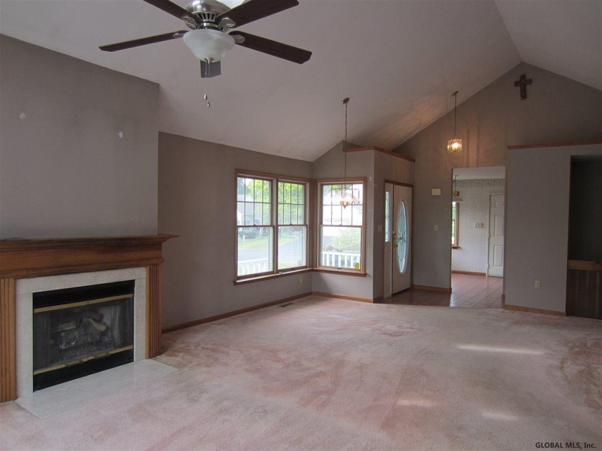 20 Kensington Place, Albany, NY 12209 - photo 1