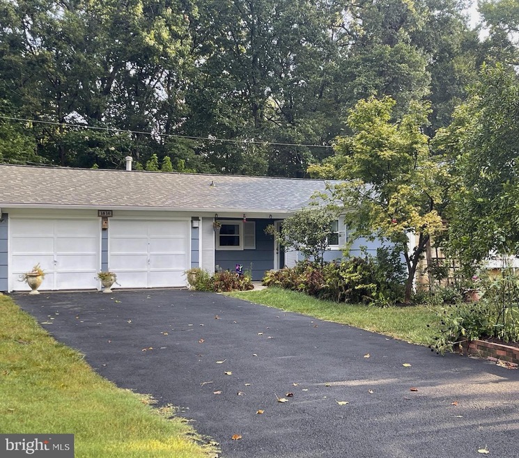 3830 Irongate Ln, Bowie, MD 20715 - photo 1