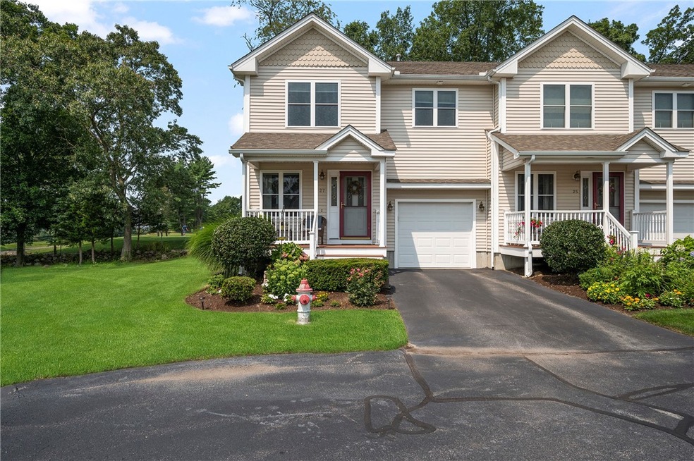 27 Silvercup Cir unit 27, West Warwick, RI 02893 - photo 1