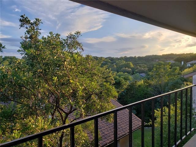 Stunning view from back balcony. Very private sett