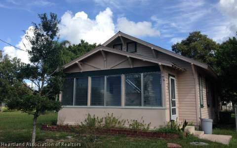 337 E Royal Palm St, Lake Placid, FL 33852 - photo 1