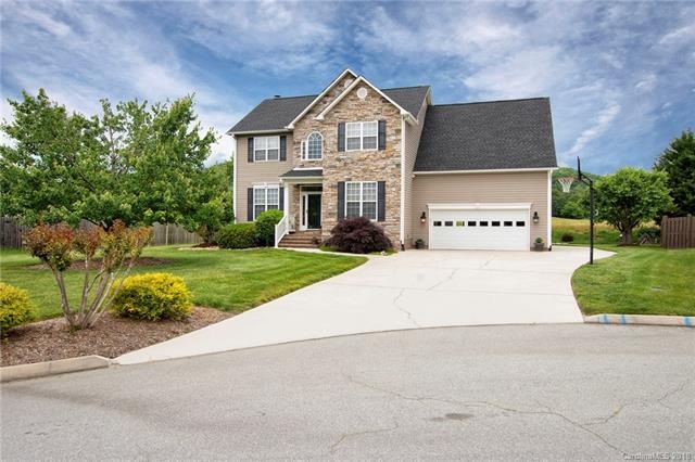 Perfect location in The Reserve at Livingston Farm