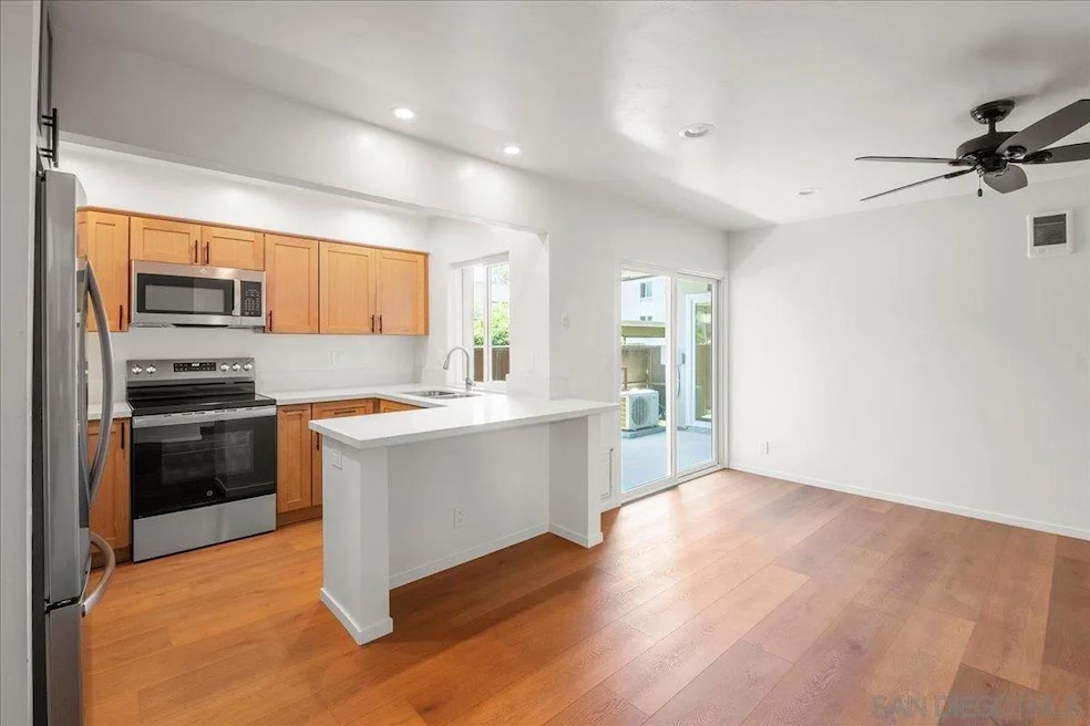 8069 Caminito de Pizza unit A, San Diego, CA 92108 - photo 1