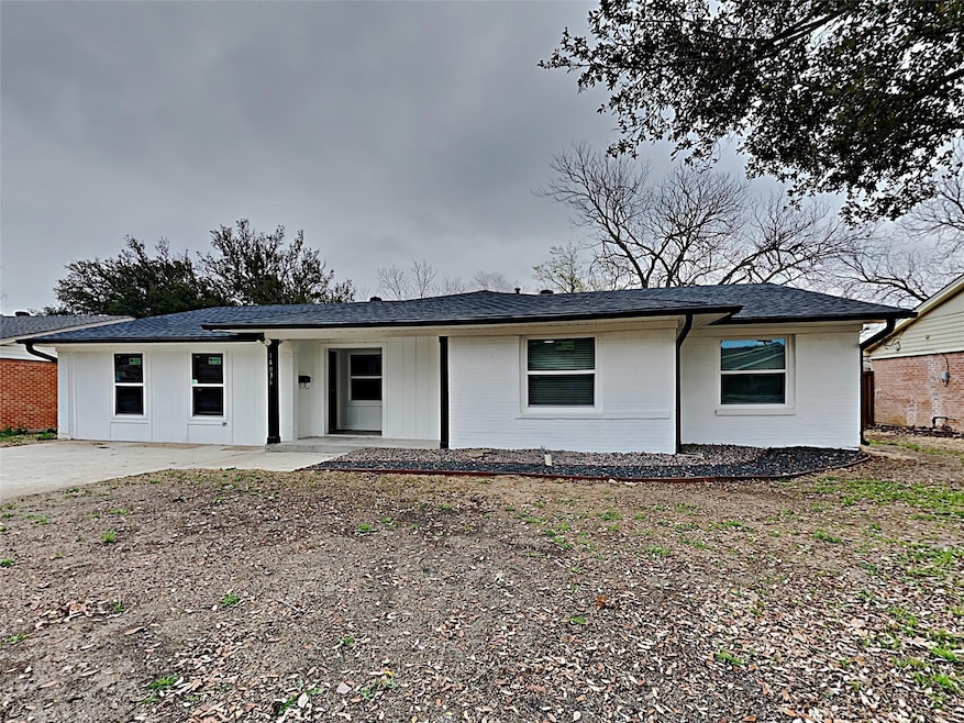 For Sale $380,000 • Co-Listing Agent