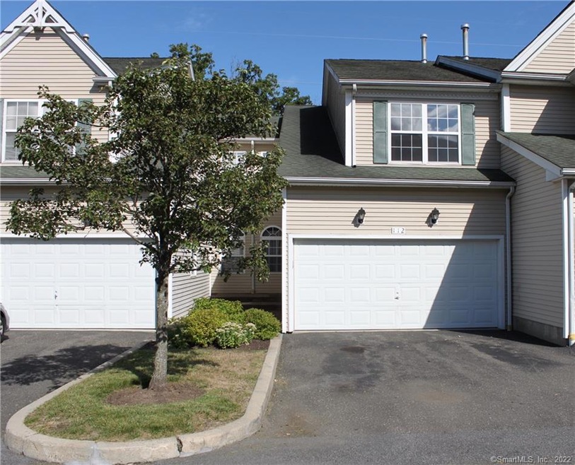 112 Lexington Blvd unit 112, Bethel, CT 06801 - photo 1