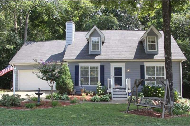 Fantastic cape cod with lots of charm