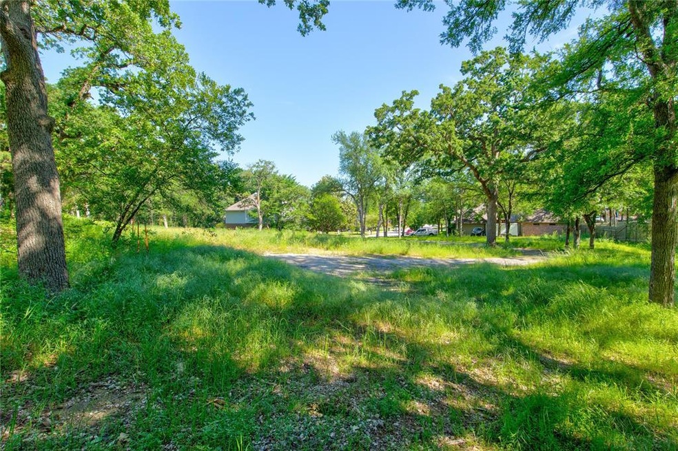 1200 Shannon Ln, Bedford, TX 76022 - photo 1