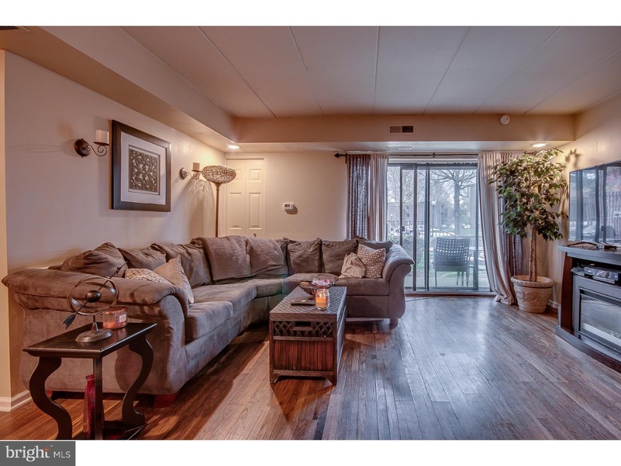 1 Oakridge Dr unit 1, Langhorne, PA 19047 - photo 1