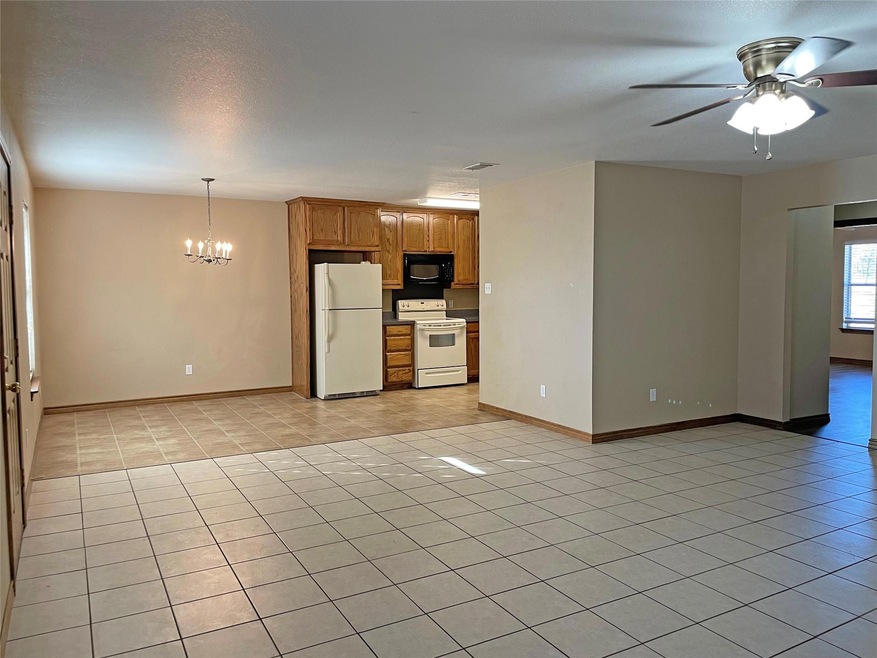 3120 Conveyor Dr, Joshua, TX 76058 - photo 1