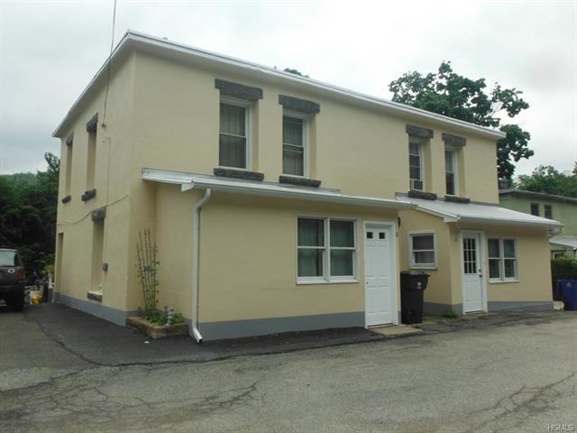 18 S Side Place, Tuxedo Park, NY 10987 - photo 1