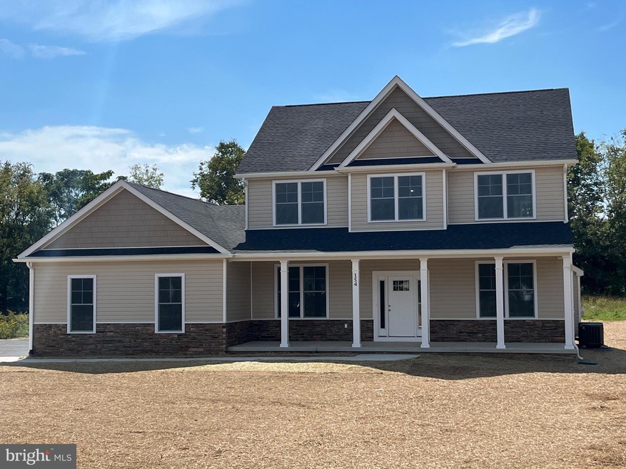 154 Chalcedony Dr, Martinsburg, WV 25404 - photo 1