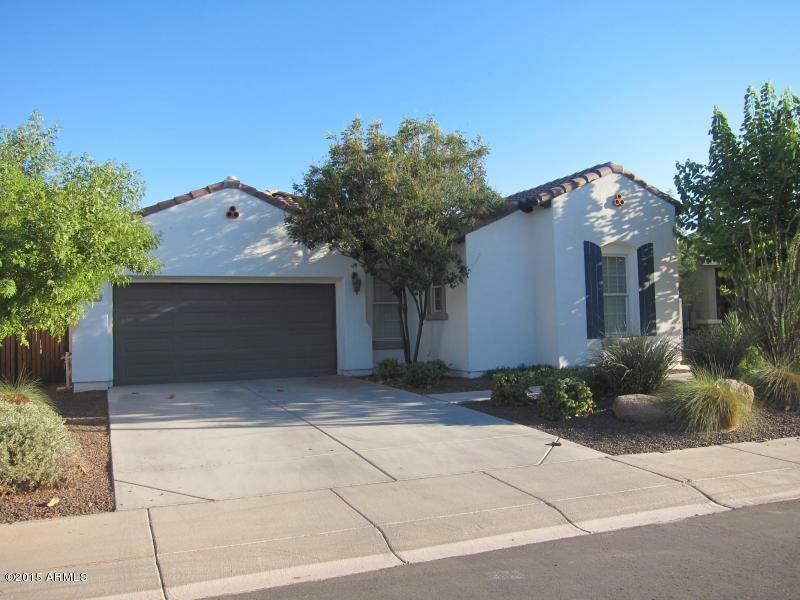 923 E Stoneman Place, Chandler, AZ 85249 - photo 1