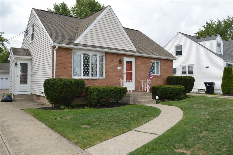 Nice 3 could be 4 bedroom Cape.