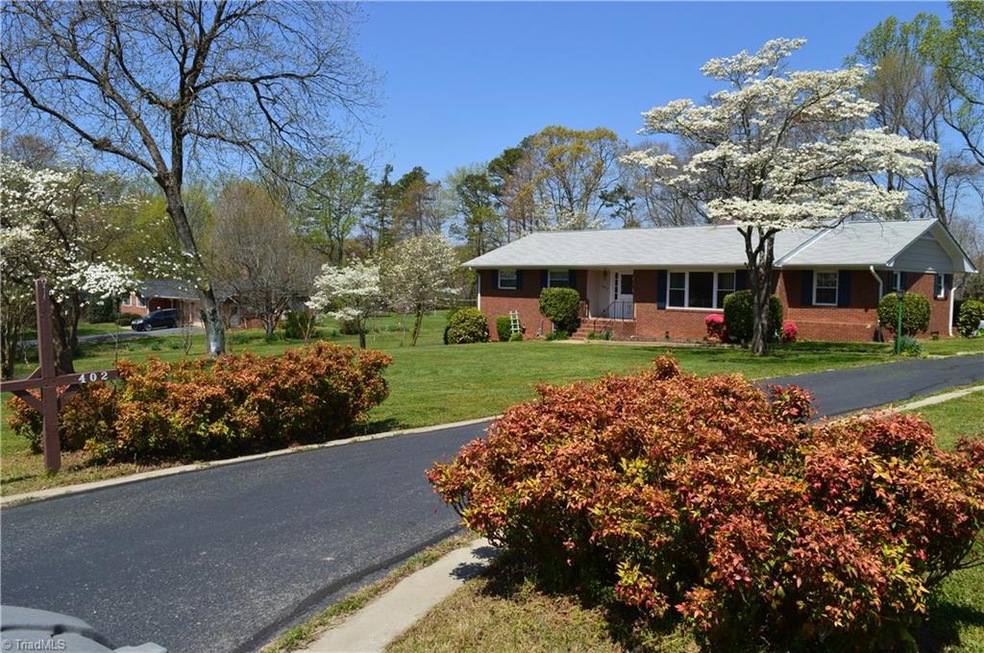 402 Springwood Rd, Asheboro, NC 27205 - photo 1