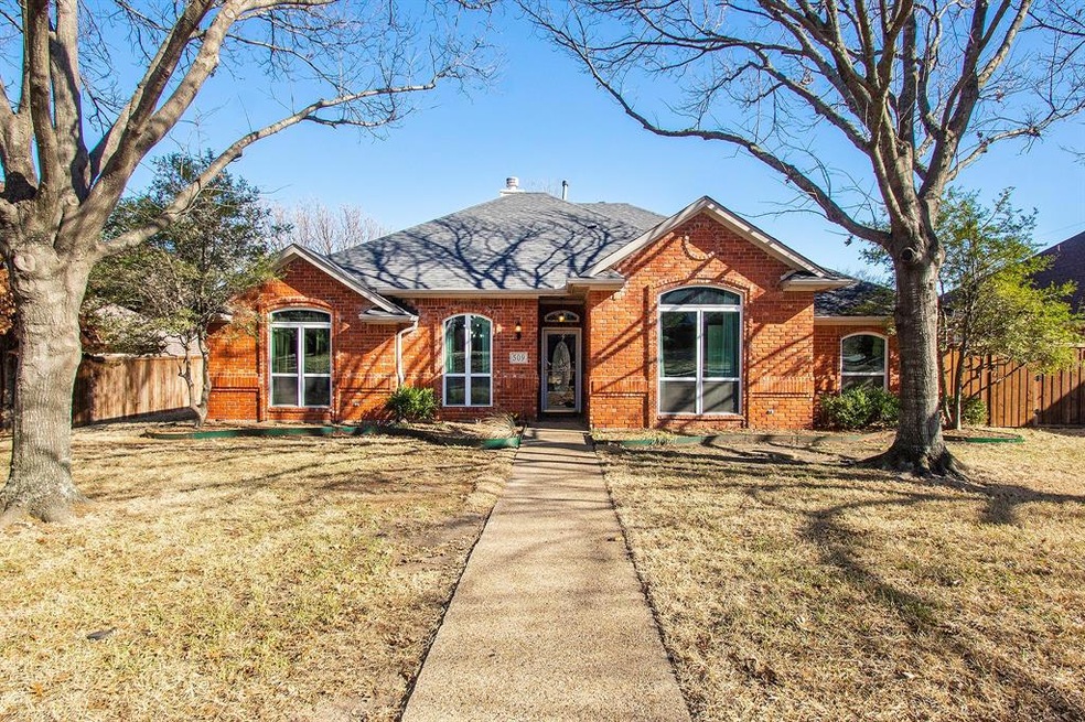 509 Quail Creek Blvd, Wylie, TX 75098 - photo 1