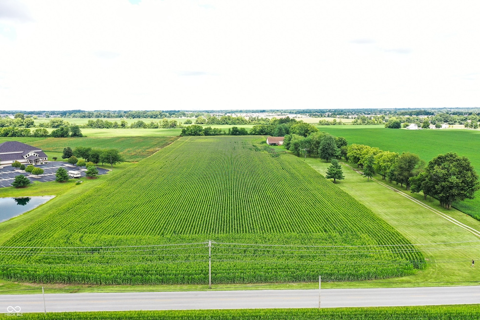 600 West St, Whiteland, IN 46184 - photo 1