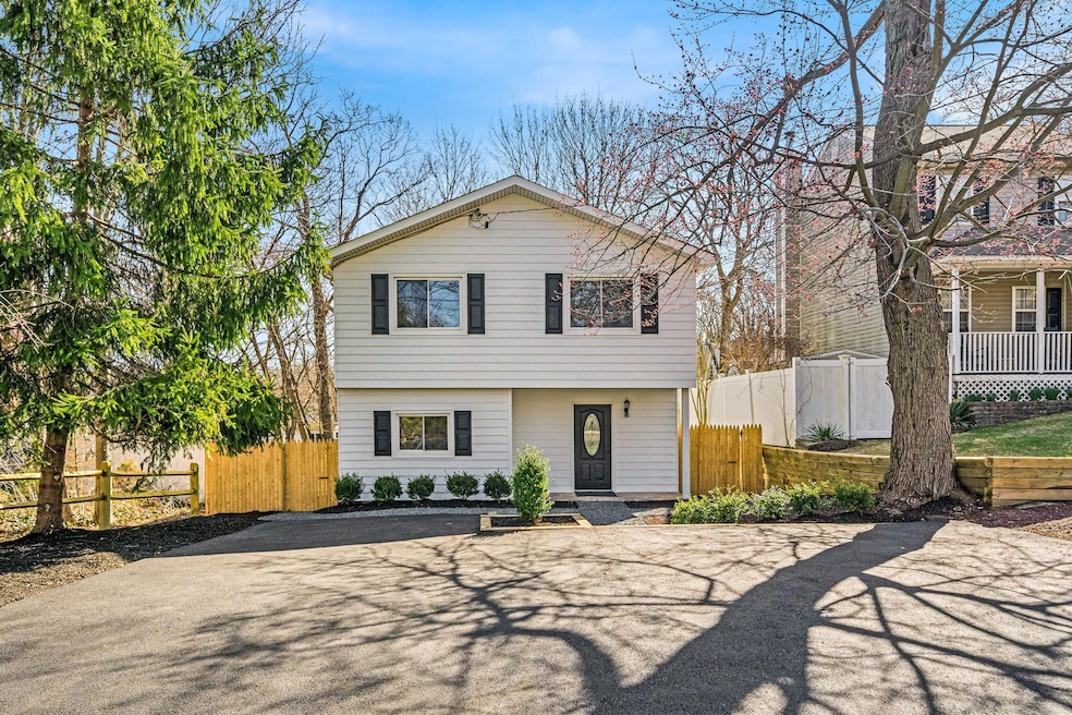 Sold $575,000