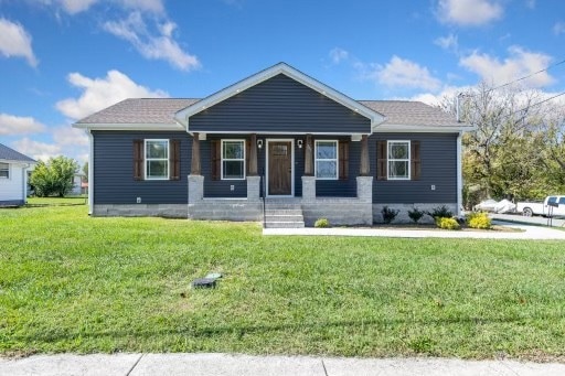 301 W Coffee St, Manchester, TN 37355 - photo 1