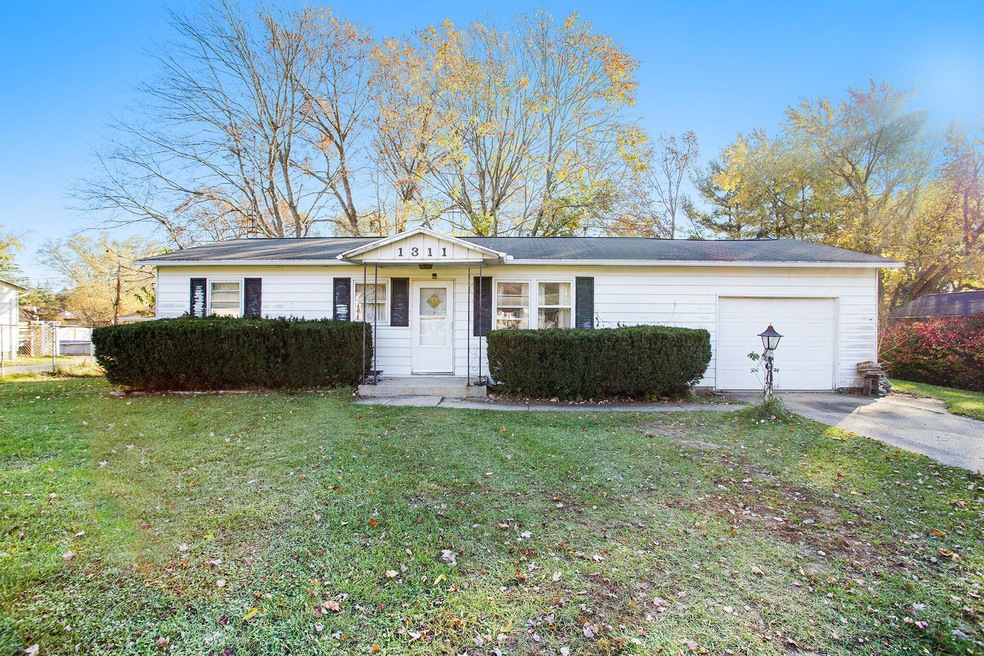 1311 Cedarhurst