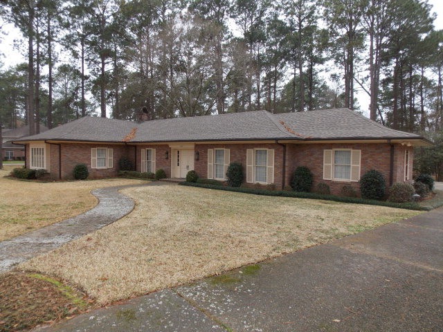 1606 Ellen Dr, McComb, MS 39648 - photo 1