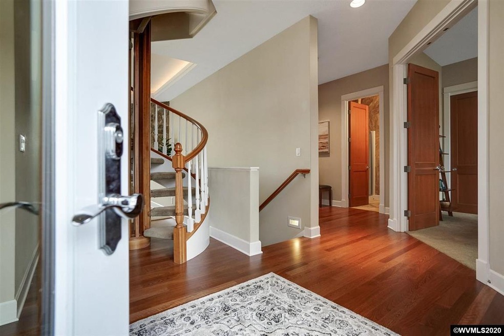 682 Hazeltine Ave SE, Salem, OR 97306 - photo 1